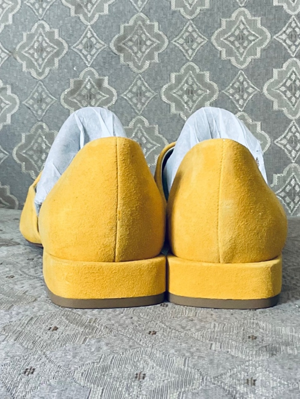 Vince Camuto Brelanie Marigold Yellow Suede Pointed d'Orsay Flats Size 9 - Picture 4 of 7